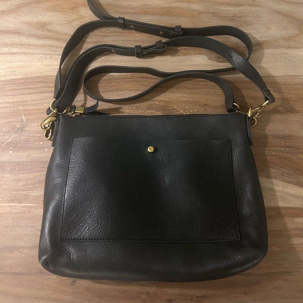 Madwell Transport Shoulder Crossbody Bag in Black - Picture 3 of 5